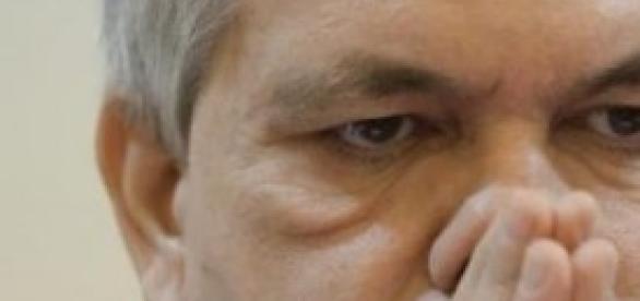 Nichi Vendola chiede scusa Nichi Vendola chiede scusa