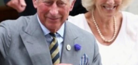 Il principe Carlo e Camilla Parker Bowls Il principe Carlo e Camilla Parker Bowls