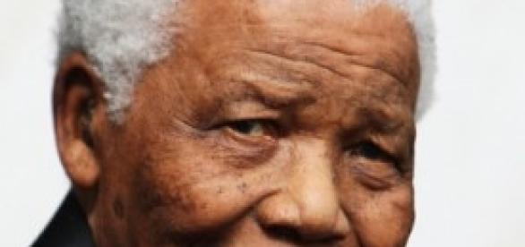 Si è spento Nelson Mandela Si è spento Nelson Mandela