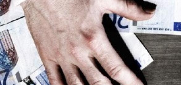 Crisi economica e pensioni di lusso Crisi economica e pensioni di lusso
