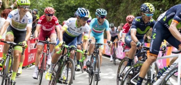 Esteban Chaves, è sua la bici più leggera Esteban Chaves, è sua la bici più leggera