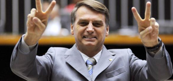 Jair Bolsonaro é o novo alvo da famosa astróloga