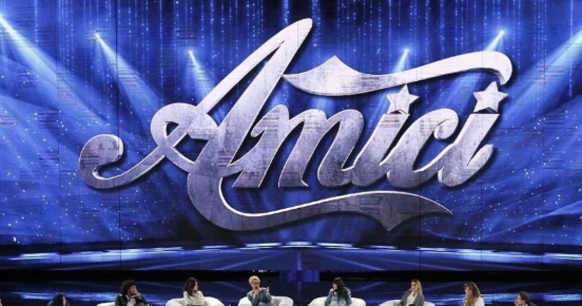 Anticipazioni Amici 16 serale ecco quando inizia e chi non ci sarà