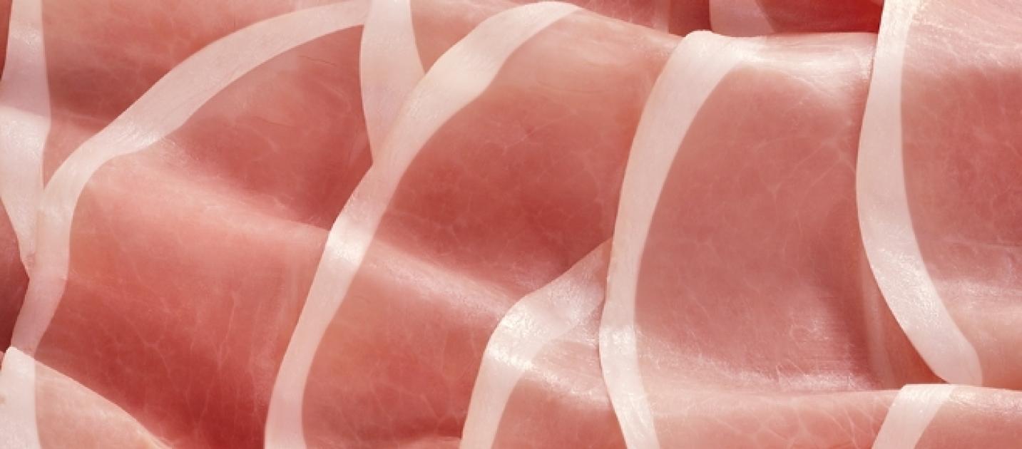 Prosciutto cotto scoop alimentare sui prodotti confezionati