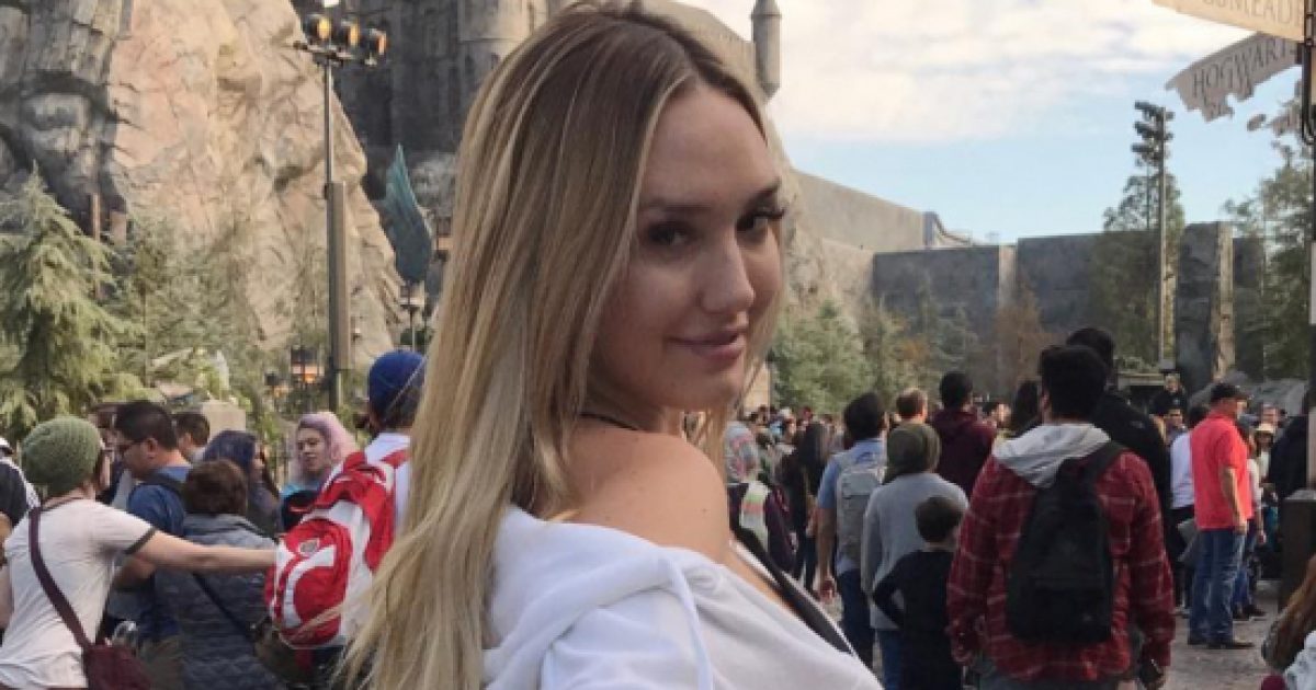 Jules Liesl Exclusive The Side Boob Queen Opens Up About Instagram Fame