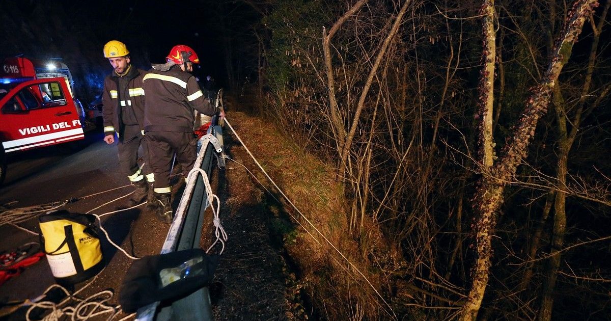 Calabria Uomo Di Anni Muore In Un Incidente Stradale