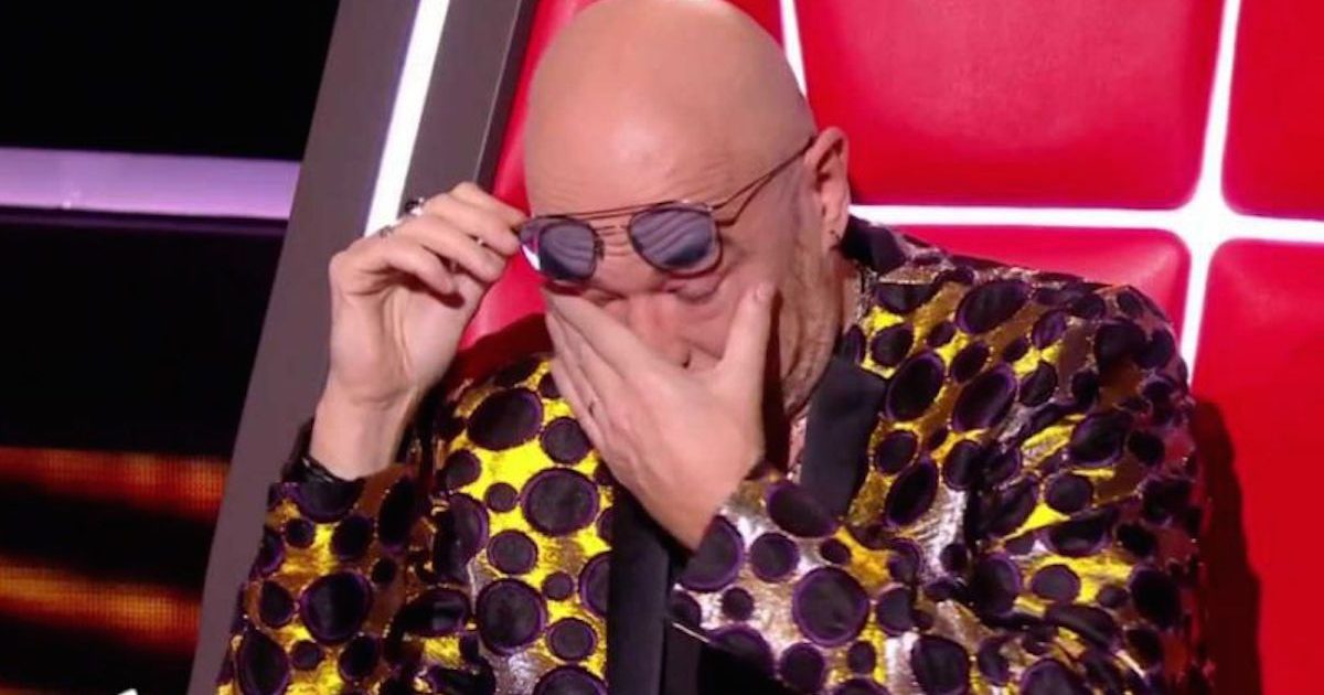 The Voice Pascal Obispo fond en larmes suite à une interprétation lui