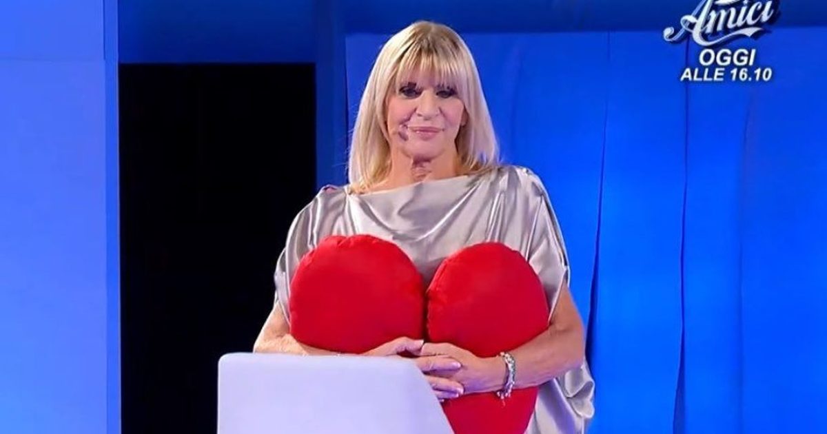 Uomini E Donne Nuove Puntate Silvio Rifiuta Gemma Claudia Ritrova Il Suo Ex In Studio