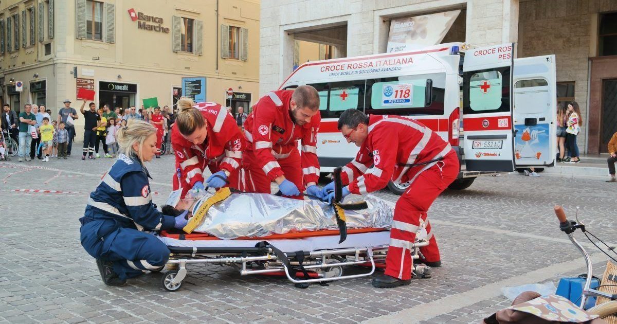 Calabria Due Malori In Poche Ore Morti Un 31enne A Reggio E Un 49enne