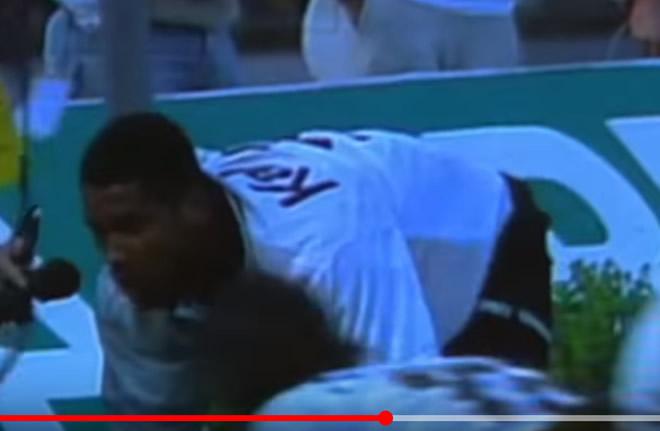 Viola imita um porco