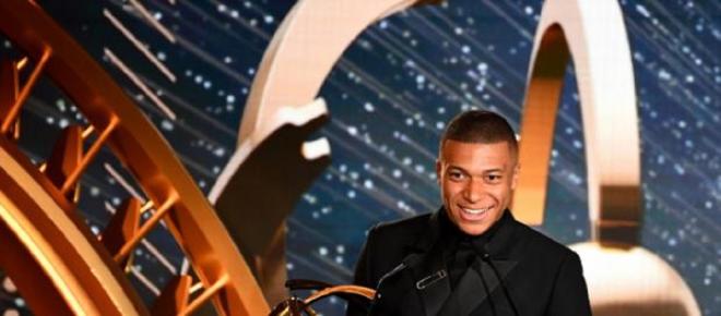 2 Troph&eacute;es des champions