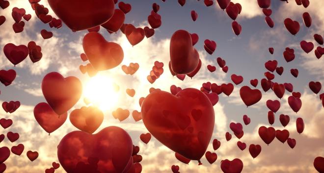 5 idee regalo per San Valentino: dai gioielli ai viaggi di coppia