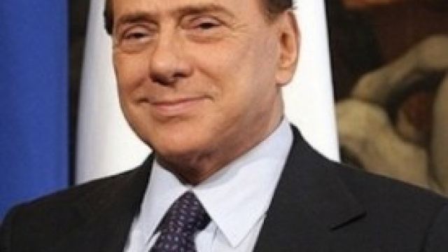 Berlusconi parla alla radio francese