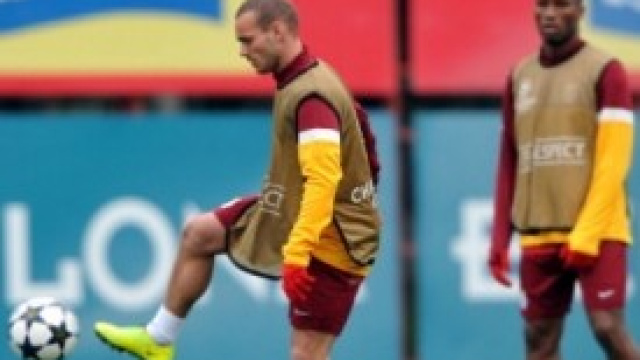Drogba e Sneijder beffano la Juventus