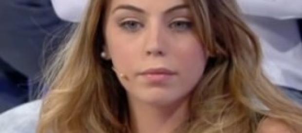 Alessia Cammarota lancia messaggi sibillini su FB Alessia Cammarota lancia messaggi sibillini su FB