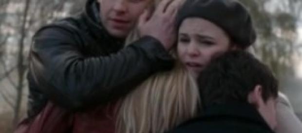 Emma, Henry, Charming e Snow si dicono addio Emma, Henry, Charming e Snow si dicono addio