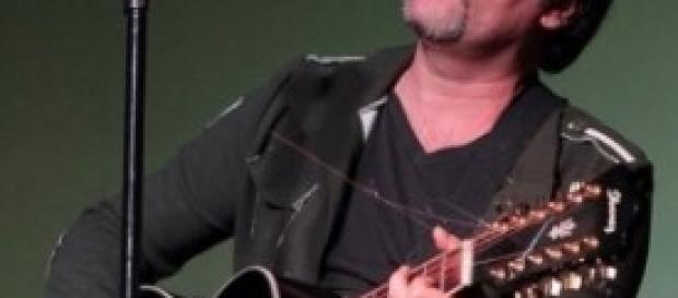 Gatto Panceri in uno dei suoi concerti Gatto Panceri in uno dei suoi concerti