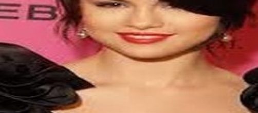 Selena Gomez foto a luci rosse su Flaunt