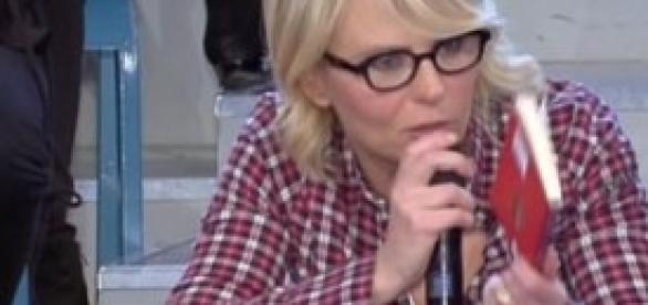 Maria De Filippi alla conduzione di Uomini e Donne Maria De Filippi alla conduzione di Uomini e Donne