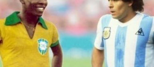 "O Rey" vs "Pibe de Oro". E' sfida infinita. 