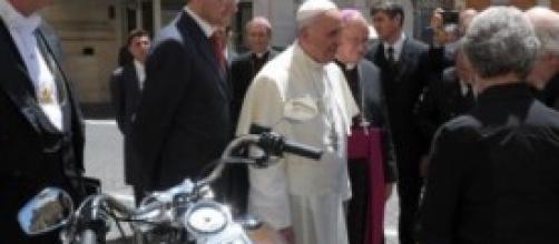 Papa Francesco e la sua adorata Harley Davidson 