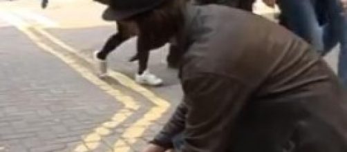 Bob e James per le strade di Londra