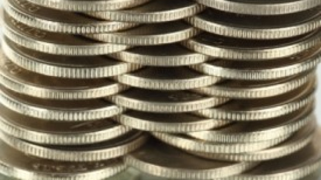 Sempre pi&ugrave; costose le accise sui carburanti