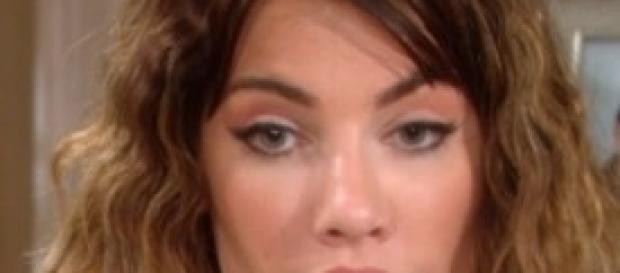 Un'immagine dell'attrice che interpreta Steffy Un'immagine dell'attrice che interpreta Steffy