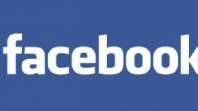 il logo di facebook &egrave; sempre meno amato