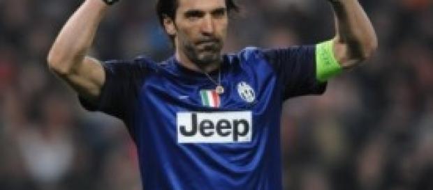 Gianluigi Buffon al centro delle polemiche Gianluigi Buffon al centro delle polemiche