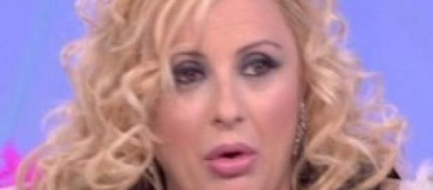 Tina Cipollari opinionista di Uomini e donne Tina Cipollari opinionista di Uomini e donne