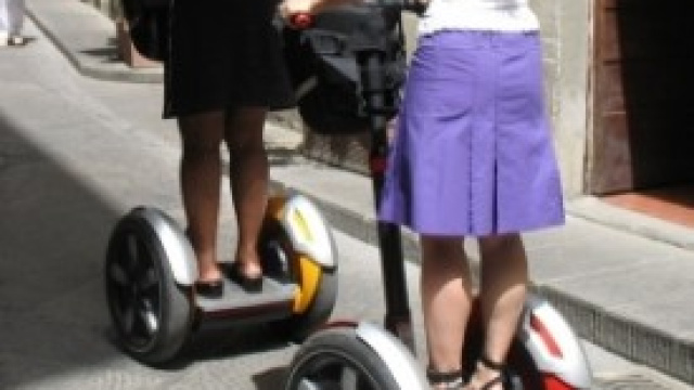 Ti piace la Vespa? Ora esiste anche Segway.