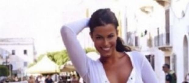 Sara Tommasi: showgirl, attrice e modella italiana Sara Tommasi: showgirl, attrice e modella italiana