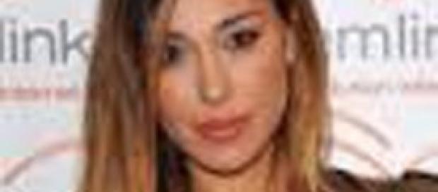 Belen Rodriguez, Corona le dedica una lettera Belen Rodriguez, Corona le dedica una lettera