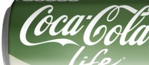 Una lattina di Coca cola life