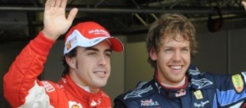 Alonso (33) e Vettel (27)
