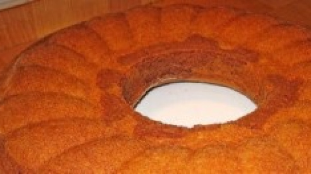 Ricette dolci colazione e merenda: ciambella 