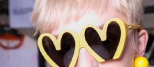 Gli occhiali a cuore di Moschino: pop, molto pop!