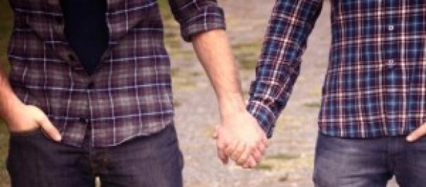Aun los homosexuales no son bien vistos Aun los homosexuales no son bien vistos