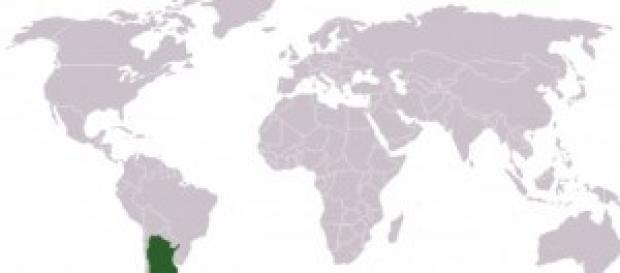 España hizo negocios con la dictadura argentina. España hizo negocios con la dictadura argentina.