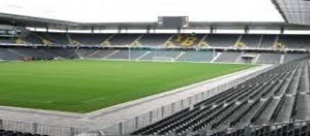 Napoli in campo giovedì sera per l'Europa League Napoli in campo giovedì sera per l'Europa League