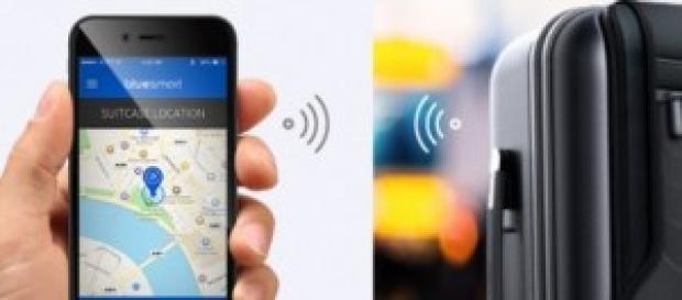 La valija inteligente se maneja desde el celular La valija inteligente se maneja desde el celular