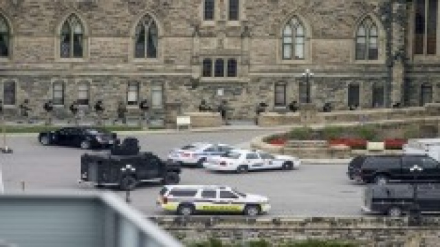 Atacco alla sede del parlamento canadese.