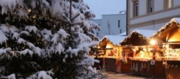 Vista del mercatino di Natale di Brunico Vista del mercatino di Natale di Brunico