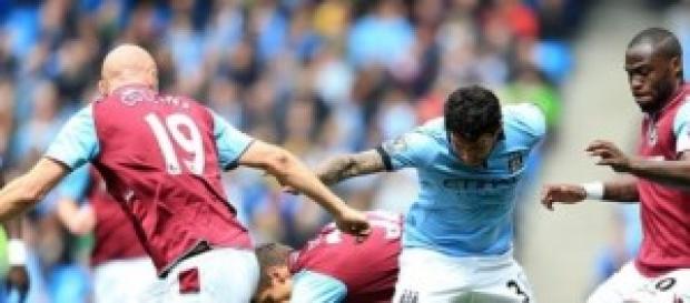 Carlos Tévez frente al West Ham Carlos Tévez frente al West Ham