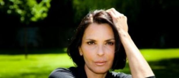 Marina Giordano, divisa tra ragione e sentimento Marina Giordano, divisa tra ragione e sentimento