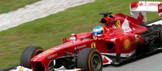 Fernando Alonso en su Ferrari. Fernando Alonso en su Ferrari.