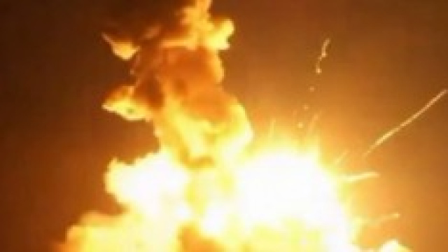 L'esplosione del razzo dopo 6 secondi dal lancio