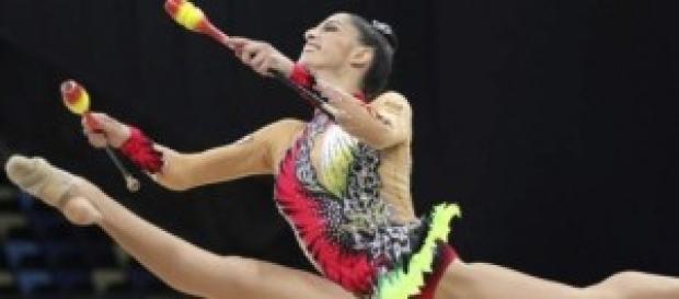 La leonesa Carolina Rodríguez con las mazas La leonesa Carolina Rodríguez con las mazas