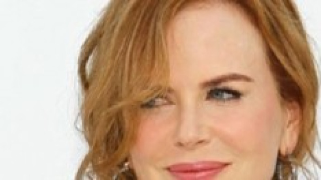 Treccia effetto sauvage e hair-side